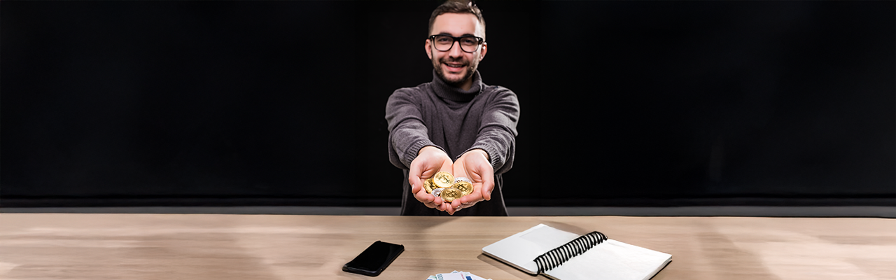 Aléjate de los gurús financieros: Aprende a invertir con cabeza